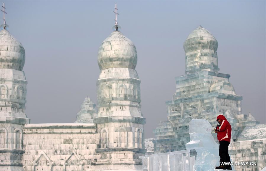 CHINA-HARBIN-ICE SCULPTURE-COMPETITION (CN)