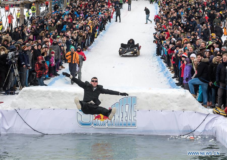 (SP)LITHUANIA-VILNIUS-JUMP AND FREEZE