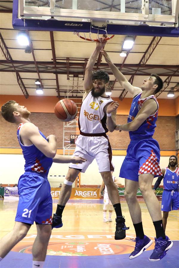 (SP)BOSNIA AND HERZEGOVINA-SARAJEVO-BASKETBALL