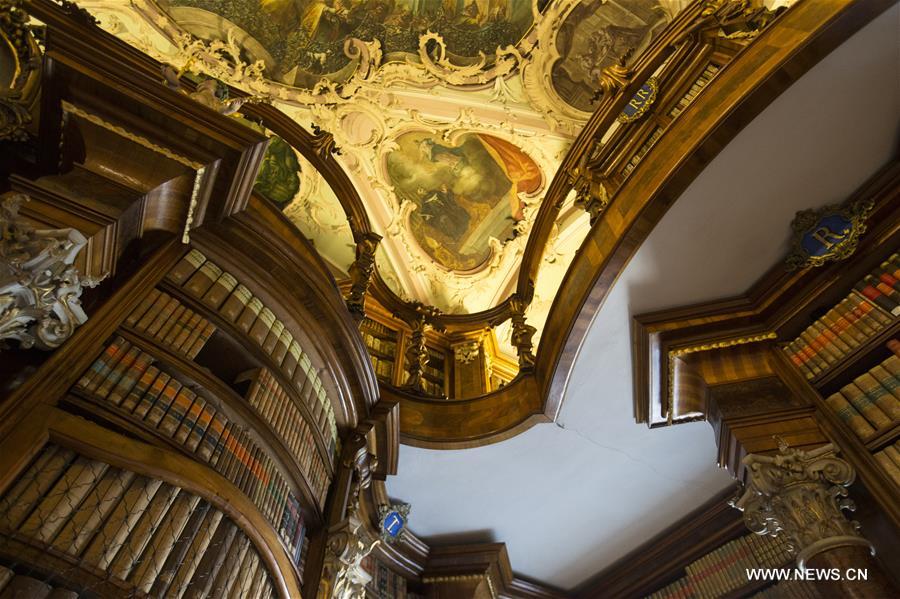 SWITZERLAND-ST.GALLEN CITY-ABBEY LIBRARY