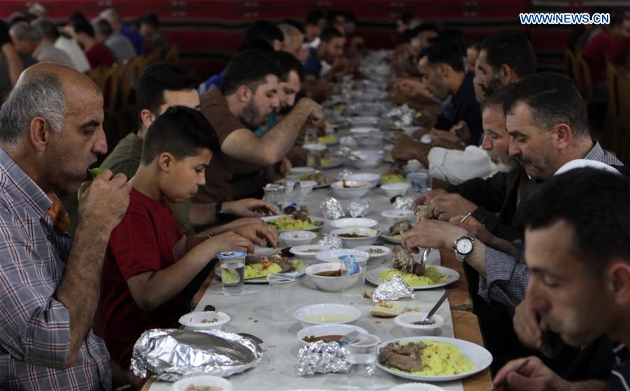 MIDEAST-HEBRON-RAMADAN