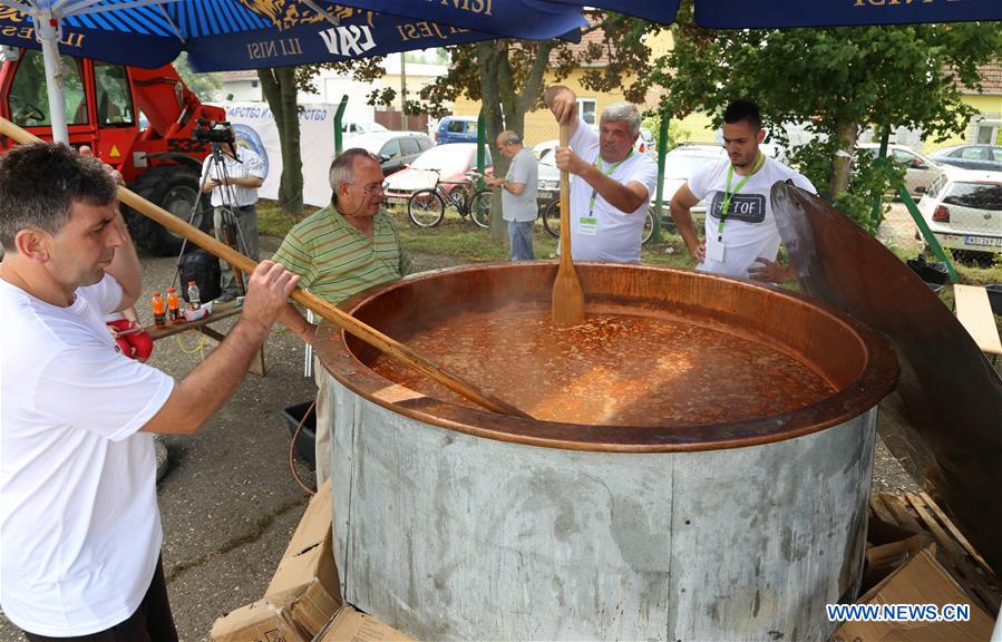 SERBIA-TEMERIN-FESTIVAL-SIMPLE AS BEANS