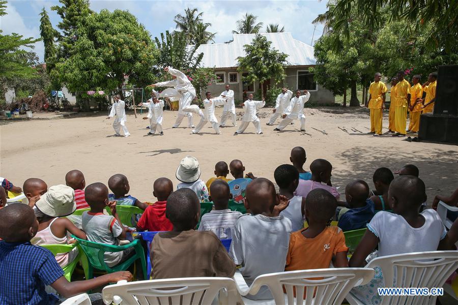 Xinhua Headlines: China-Africa people-to-people interaction expands amid more cooperation