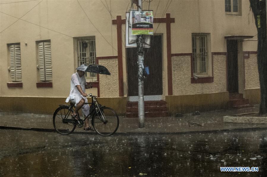 INDIA-KOLKATA-RAIN