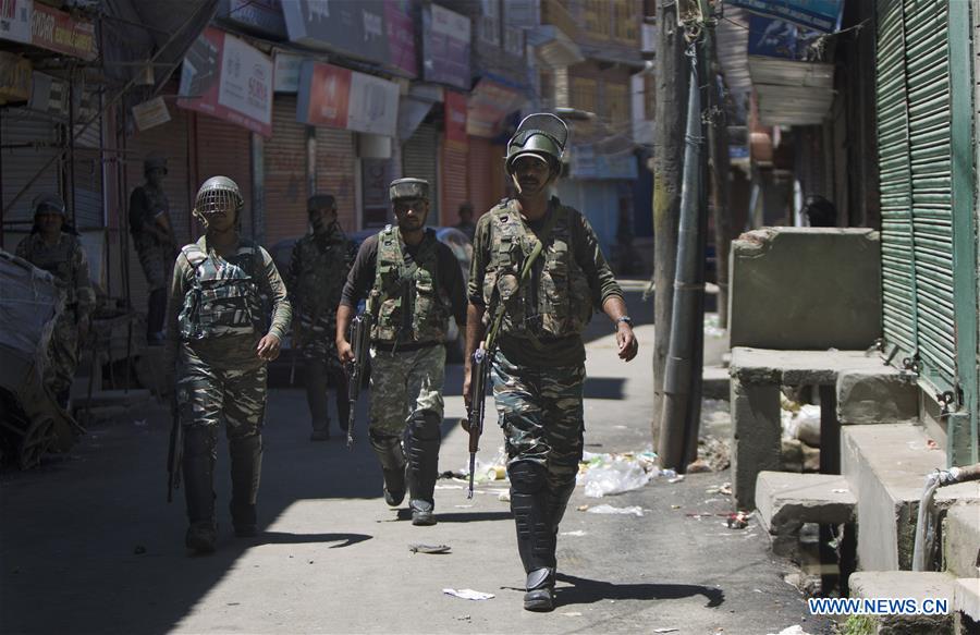 KASHMIR-SRINAGAR-MILITANTS KILLED-GUNFIGHT