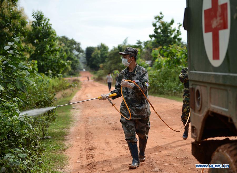 LAOS-SANAMXAY-CHINA-PLA-PEACE TRAIN-MEDICAL TEAM-TREATMENT