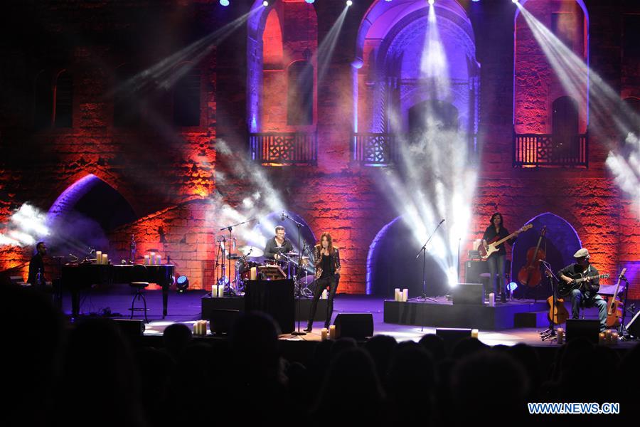 LEBANON-BEIRUT-BEITEDDINE ART FESTIVAL-CARLA BRUNI-PERFORMANCE