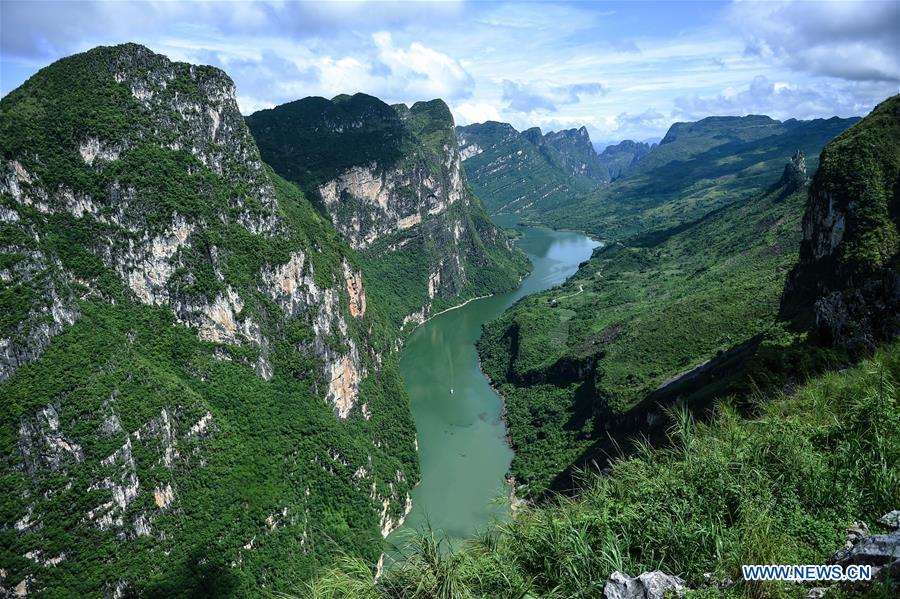 CHINA-GUIZHOU-VALLEY-SCENERY (CN)