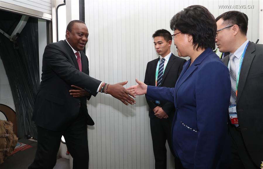 CHINA-SHANGHAI-CIIE-KENYA-PRESIDENT-ARRIVAL (CN)