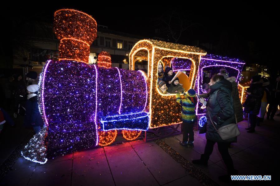 POLAND-WARSAW-CHRISTMAS LIGHTS