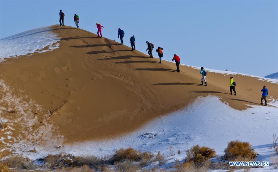 #CHINA-GANSU-BADAIN JARAN DESERT-SNOW SCENERY(CN)