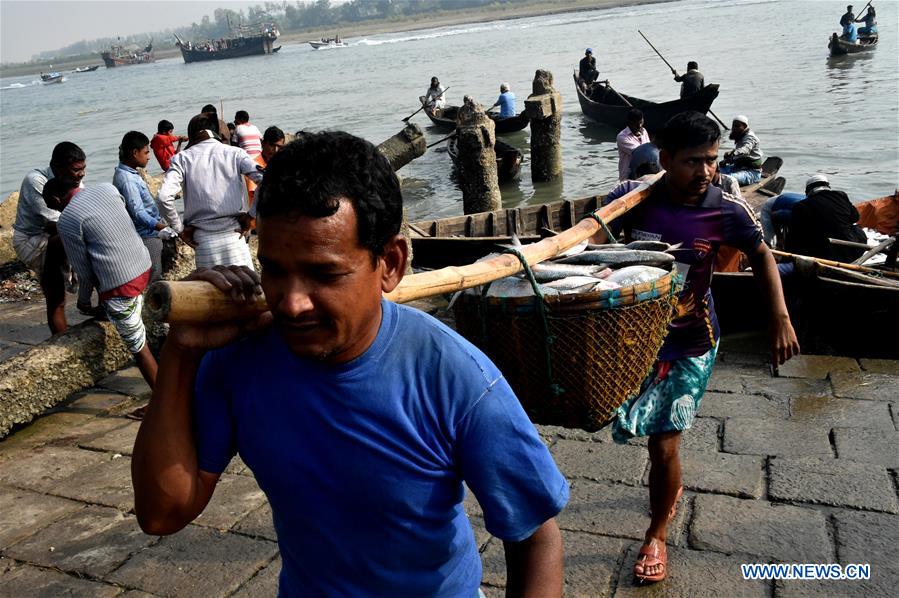 BANGLADESH-COX'S-BAZAR-FISH-LANDING STATION 