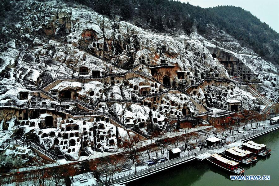 CHINA-HENAN-LONGMEN GROTTOES-SCENERY (CN)