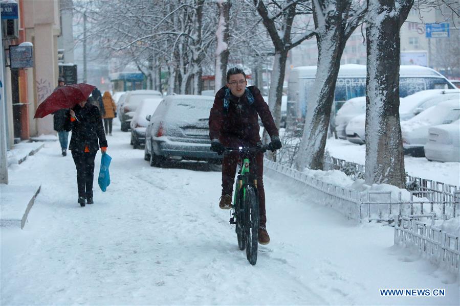 ROMANIA-BUCHAREST-SNOW