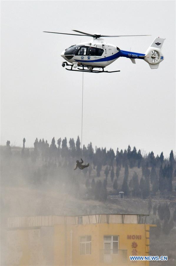 CHINA-SHANDONG-JINAN-POLICE DRILL (CN)