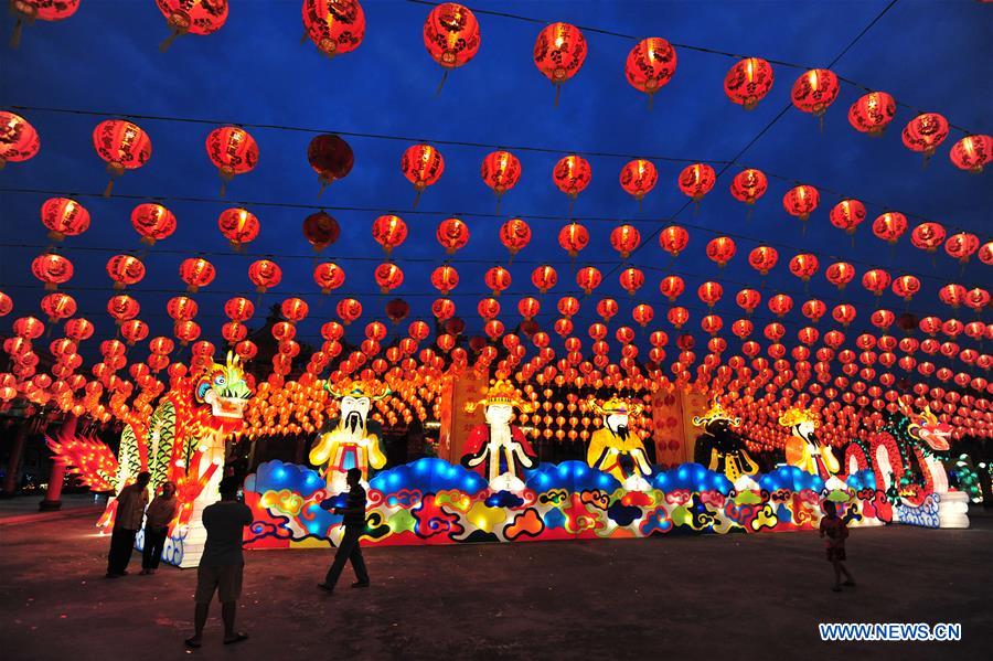 THAILAND-BANGKOK-LANTERN SHOW-SPRING FESTIVAL