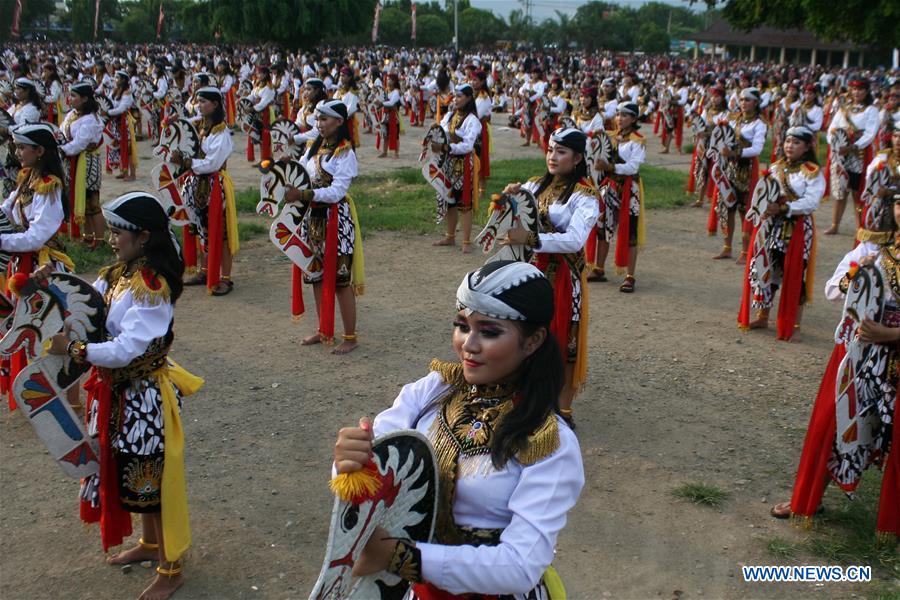 INDONESIA-PONOROGO-JATHIL-MASS DANCE