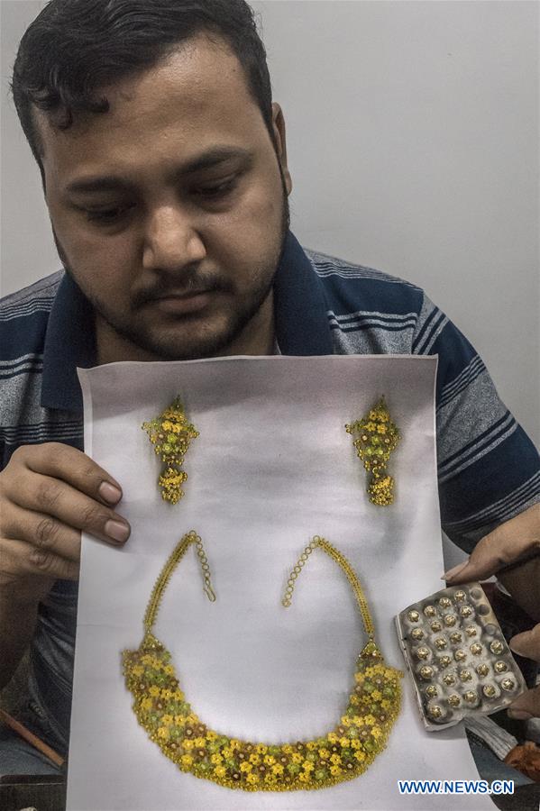 INDIA-KOLKATA-JEWELLERY MAKING INDUSTRY