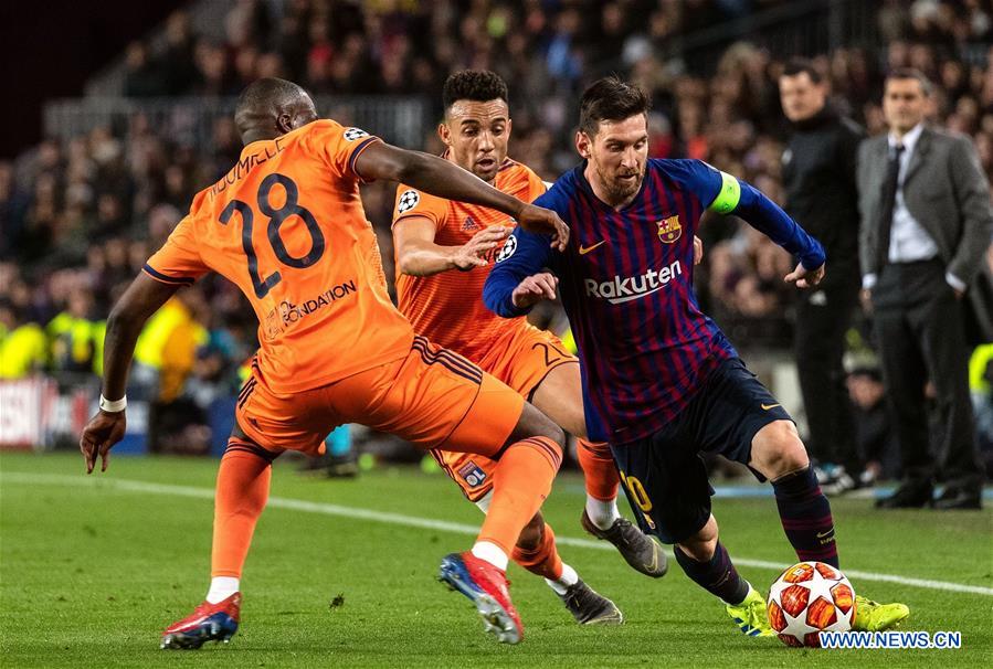 (SP)SPAIN-BARCELONA-SOCCER-UEFA CHAMPIONS LEAGUE-1/8 FINALS-BARCELONA VS LYON