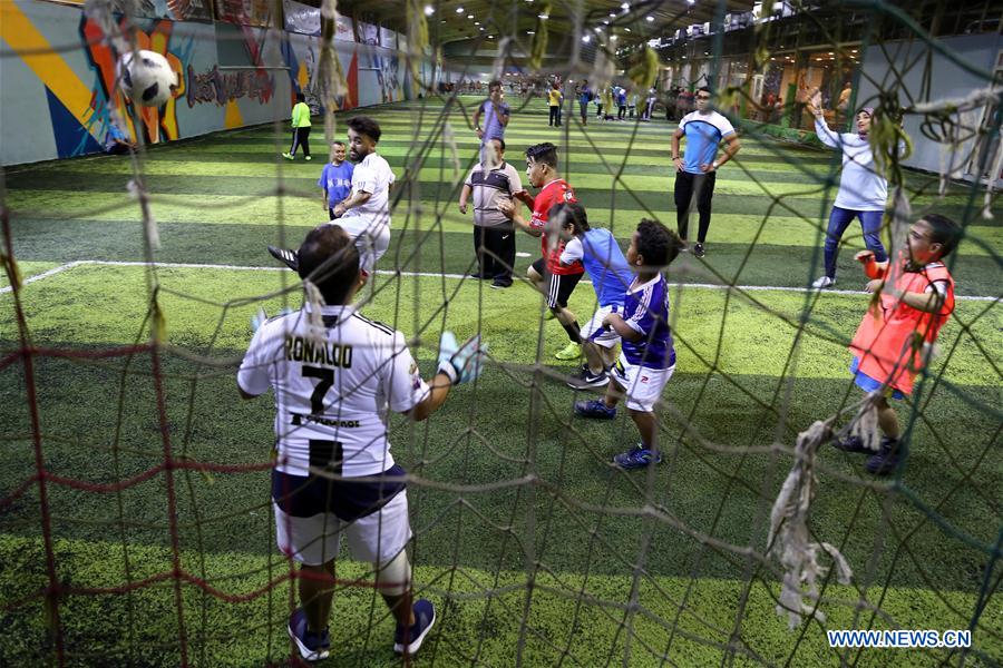 (SP)EGYPT-ALEXANDRIA-FOOTBALL TEAM-PEOPLE SUFFERING FROM DWARFISM