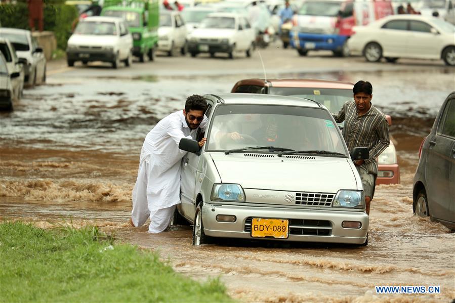 PAKISTAN-RAWALPINDI-MONSOON-RAIN