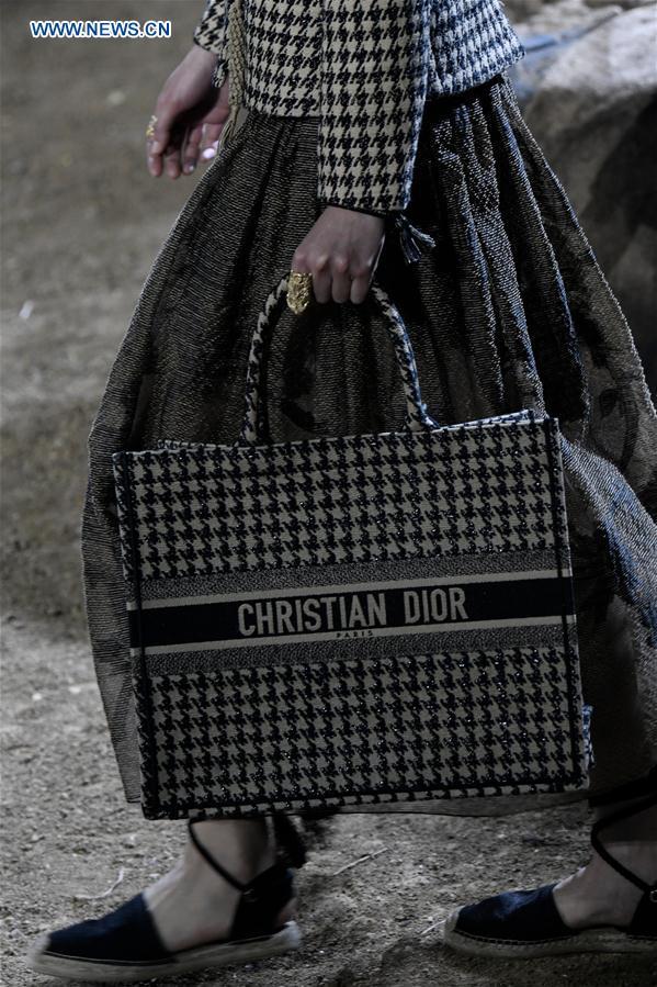 FRANCE-PARIS-FASHION WEEK-DIOR