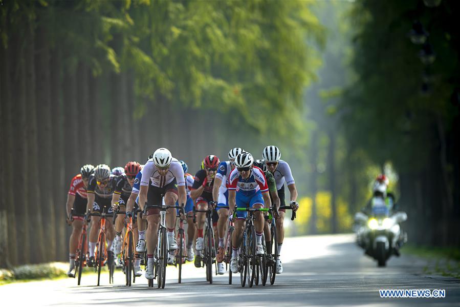 (SP)CHINA-WUHAN-7TH MILITARY WORLD GAMES-CYCLING ROAD