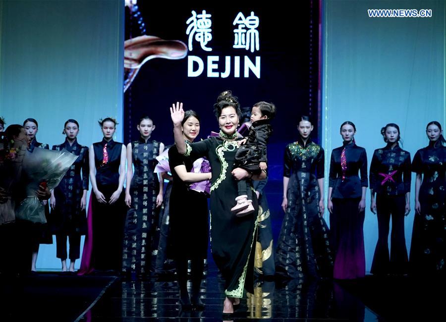 CHINA-BEIJING-FASHION WEEK (CN)