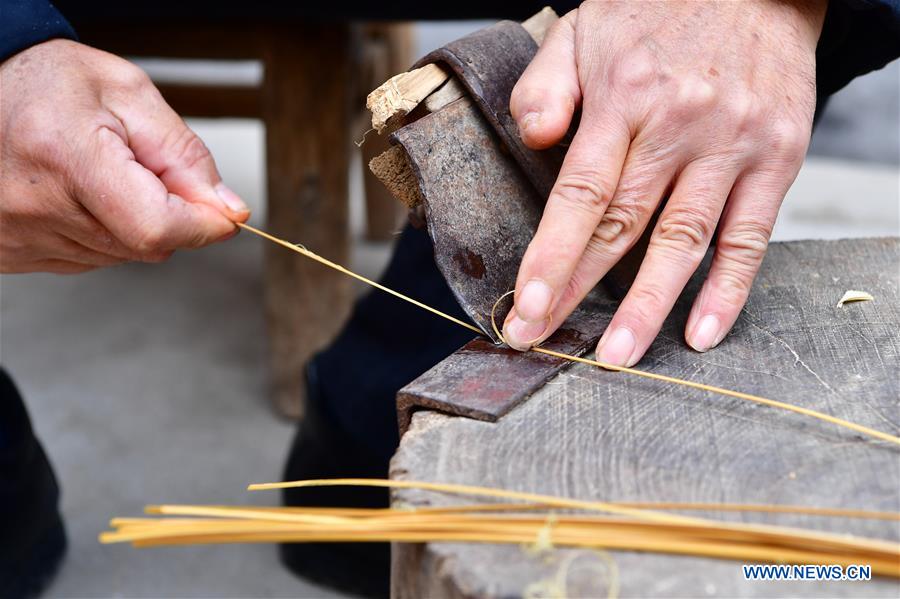 CHINA-HENAN- BAMBOO WEAVING (CN)