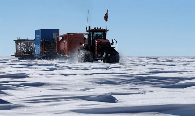 China's 35th Antarctic expedition team enters Dome A area