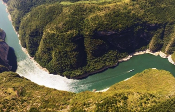 Autumn scenery of fish head-shaped river bend in SW China's Chongqing