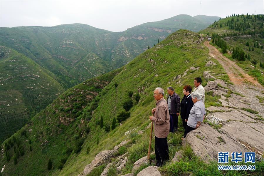 （在習(xí)近平新時代中國特色社會主義思想指引下——新時代新作為新篇章·圖文互動）（6）中條山下綠意濃——一個“資源窮縣”的生態(tài)發(fā)展之路