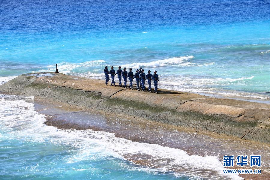 （新華全媒頭條·圖文互動）（10）沿著中國特色強軍之路闊步前進(jìn)——黨中央、中央軍委領(lǐng)導(dǎo)推進(jìn)國防和軍隊建設(shè)70年紀(jì)實