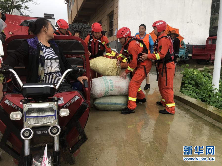 （防汛抗洪·圖文互動）（1）王家壩，你還好嗎？——二探“千里淮河第一閘”開閘后的水中莊臺