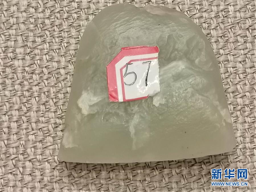 （文化視點(diǎn)·聽文物講故事·圖文互動）（1）豪橫！古人扛著玉斧在羅布泊打獵