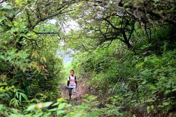 大山深深，擋不住小小讀書郎的求學夢