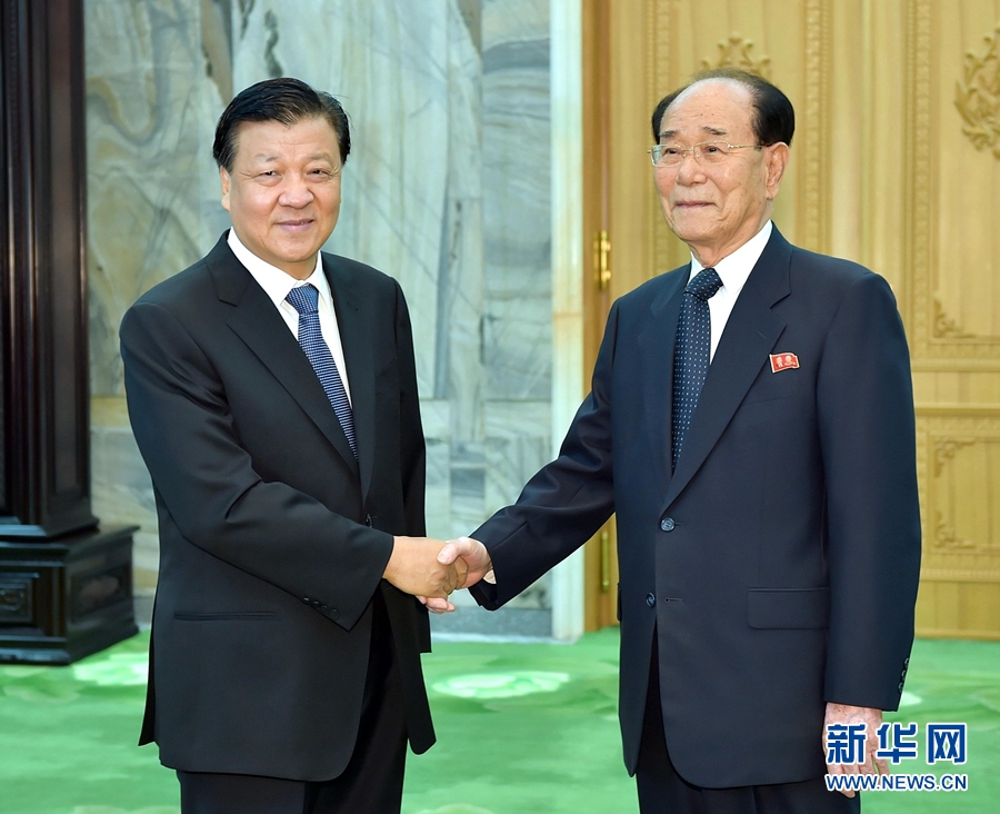 10月10日，正在朝鮮訪問的中共中央政治局常委、中央書記處書記劉云山在平壤會見朝鮮勞動黨中央政治局常委、最高人民會議常任委員會委員長金永南。 新華社記者 李濤 攝